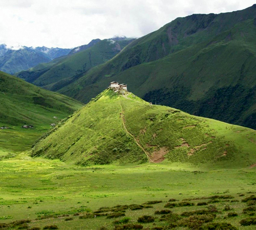Jomolhari Loop Trek
